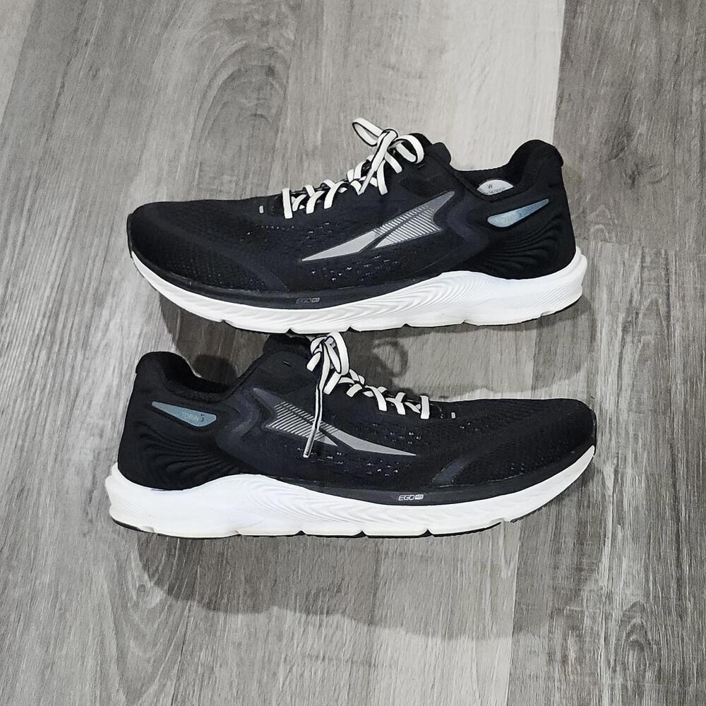 Altra Torin 5 Black and White Women's Athletic Running Shoes
